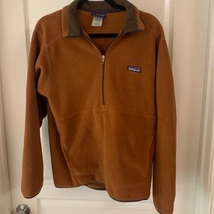 Patagonia size small synchilla rusty brown